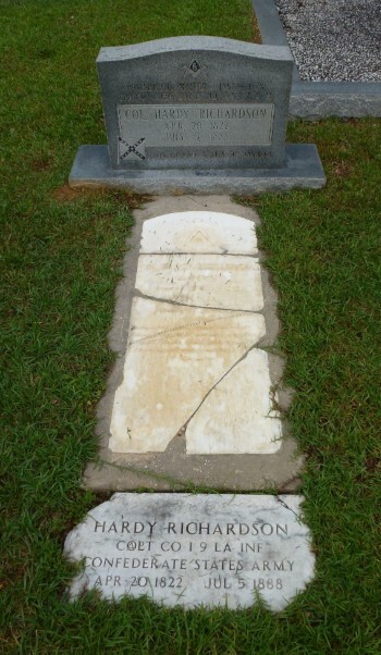 Col. Hardy Chesley Richardson's Tombstone