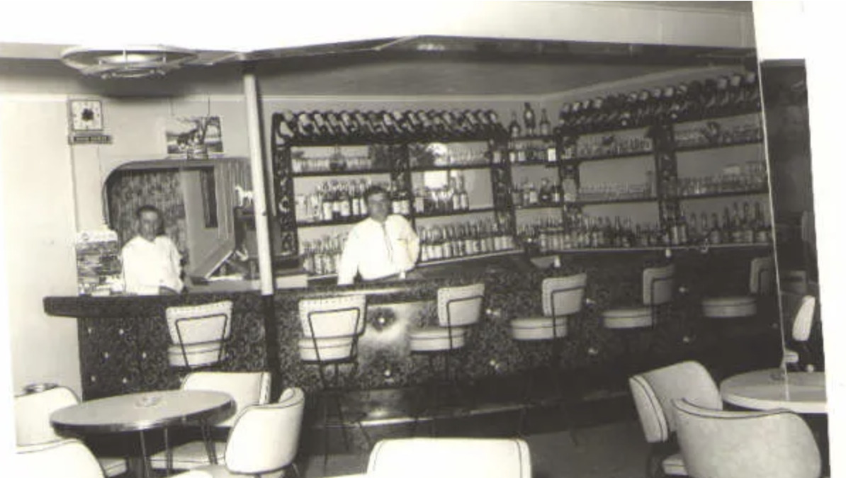 " Hey bartender, pour me a drink!"