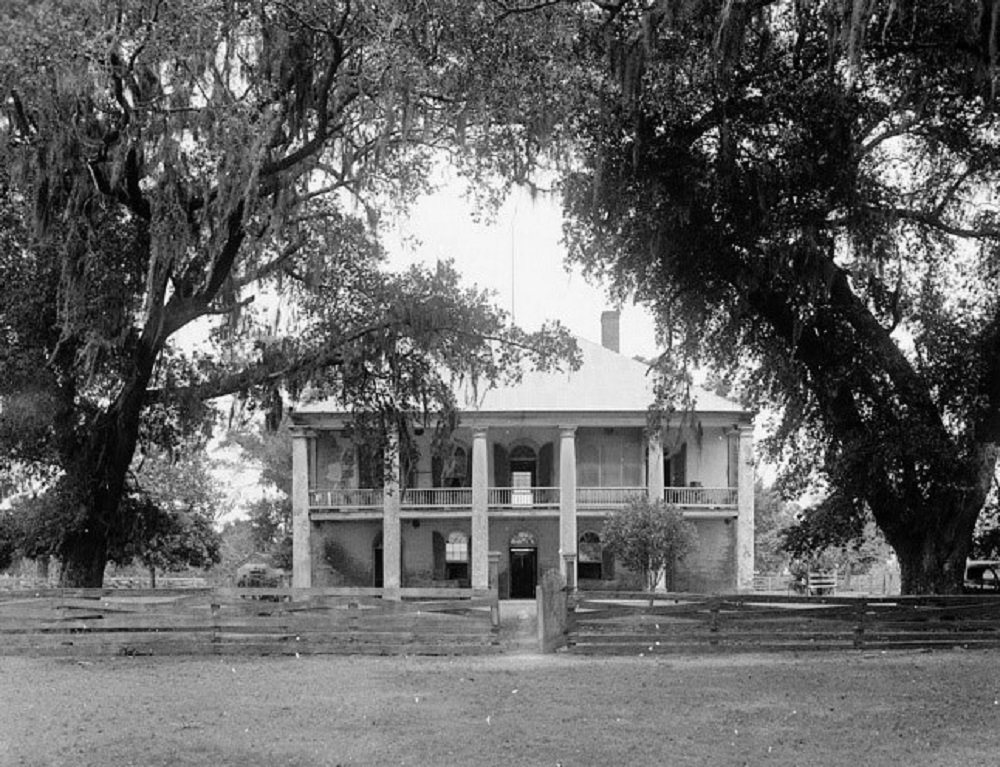 Chretien Point Plantation Mansion.