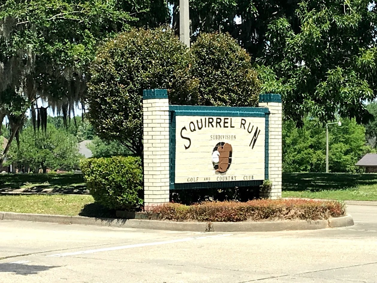 One of the main entrances to the Squirrel Run Golf Club Community just opposite Darby Plantation