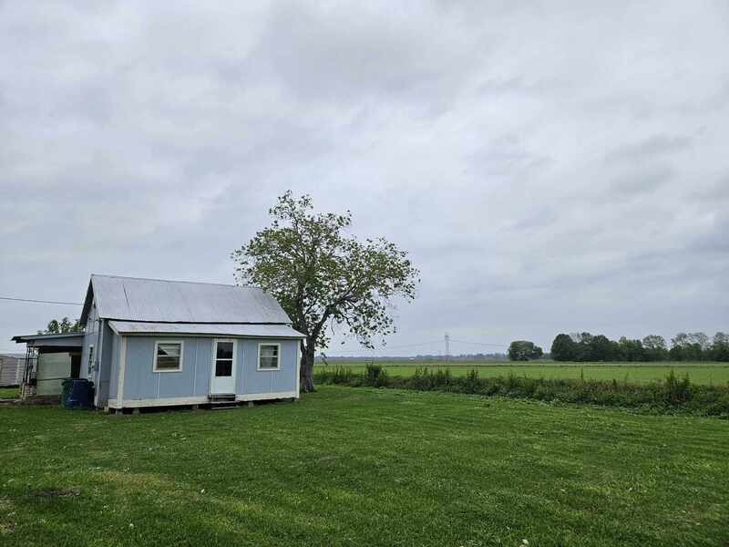 Photo of Sharecropper Issac Richard's house.